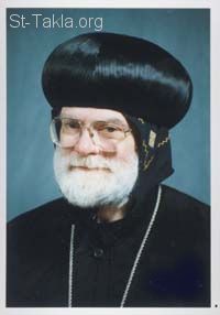 St-Takla.org Image: H. E. Metropolitan Seraphime, Metropolitan of English Copts - Photo by: Emad Nasry     :          - :  