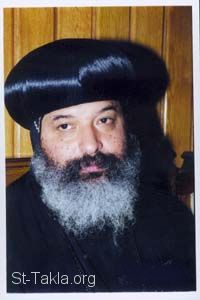 St-Takla.org Image: His Grace Bishop Maximos, General Bishop of El-Salam City, Cairo, Egypt - Photo by: Nashaat Halim     :           ɡ  - :  