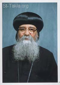 St-Takla.org Image: H. E. Metropolitan Weissa, Bishop of El-Balyana, Sohag, Egypt - Photo by: Emad Nasry     :       ǡ ̡  - :  