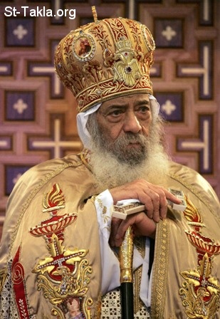 St-Takla.org Image: His Holiness Pope Shenouda III Coptic Pope # 117     :    ˡ    117