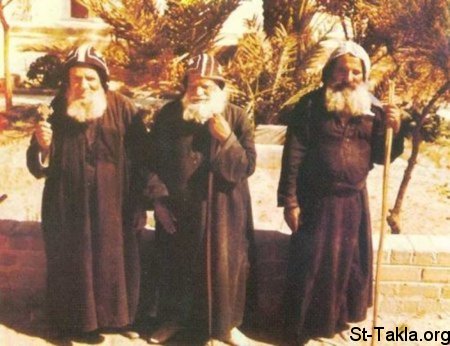 الراهب الذى أبهر الملايين : Www-St-Takla-org--Coptic-Saints-Father-Andrews-02