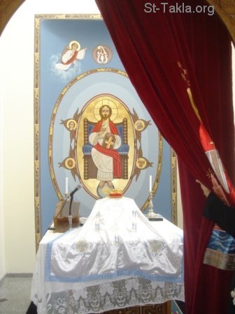 St-Takla.org Image: Coptic Church Altar     :   