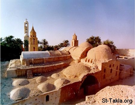 St-Takla.org image: A Coptic Monastery: Saint-Bishoy-Monastery-Wadi-El-Natroun-Egypt صورة دير قبطي، دير الأنبا بيشوي