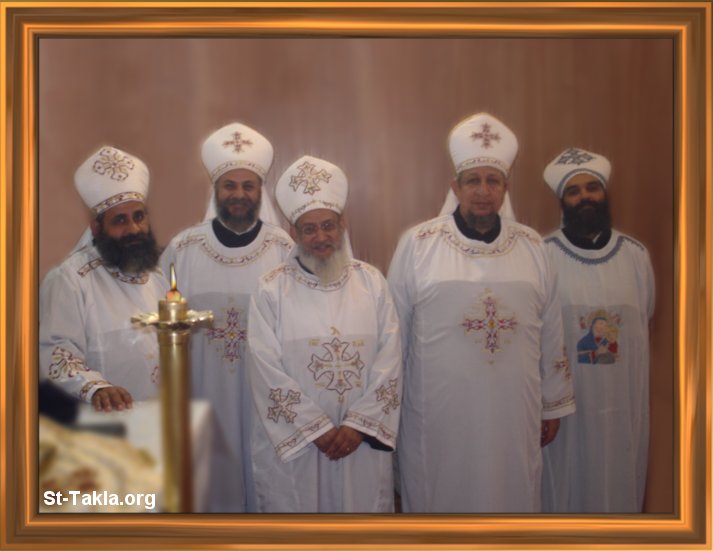 www-St-Takla-org__0-St-Tekla-Church-Priests.jpg