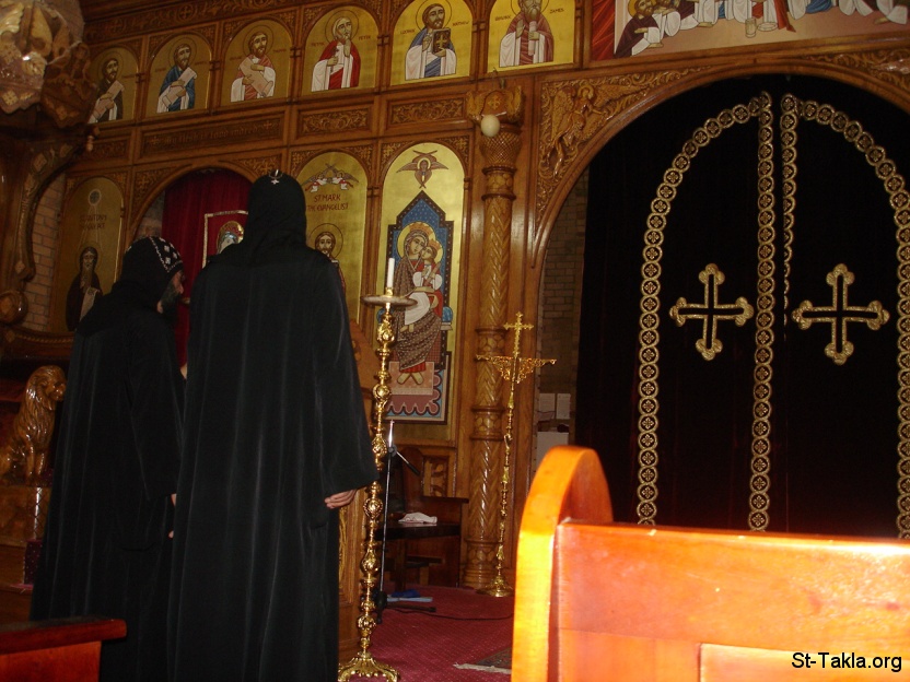 www-St-Takla-org___Coptic-Monks-01.jpg