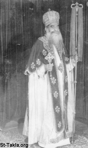 St-Takla-org_Coptic-Pope-Kyrillos-Cyril-VI-007.jpg