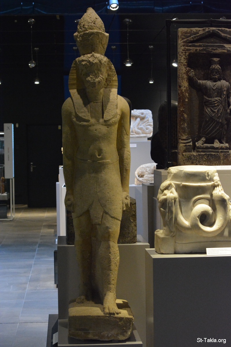 Image: 10 8 Egyptian Museum B 0496