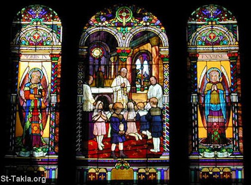St-Takla.org Image: Angels stained glass صورة في موقع الأنبا تكلا: زجاج معشق، ملائكة